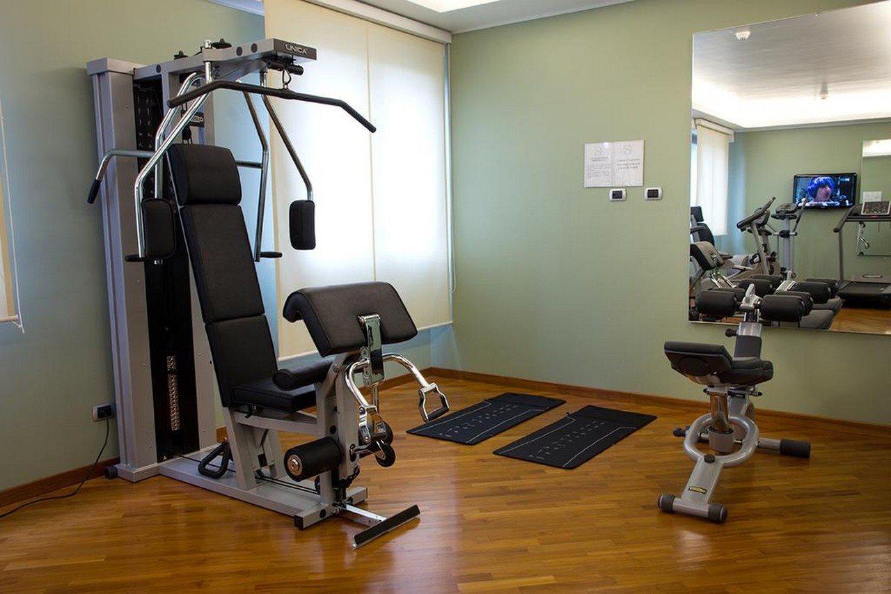 קולוניו מונצזה Hotel Sporting Cologno מראה חיצוני תמונה