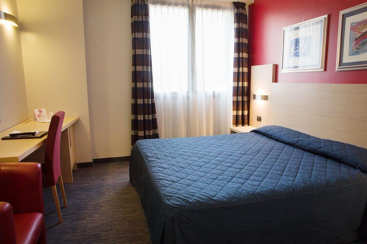 קולוניו מונצזה Hotel Sporting Cologno מראה חיצוני תמונה