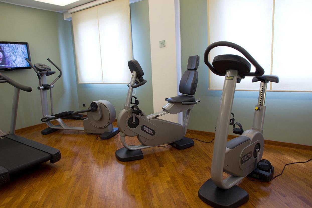 קולוניו מונצזה Hotel Sporting Cologno מראה חיצוני תמונה